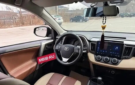 Toyota RAV4, 2019 год, 1 815 010 рублей, 12 фотография
