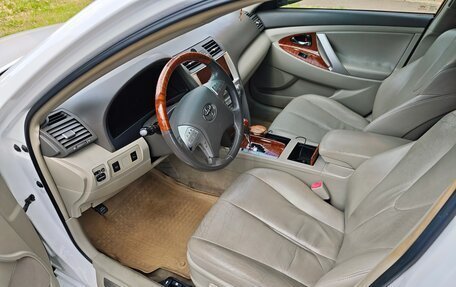 Toyota Camry, 2011 год, 1 350 000 рублей, 9 фотография