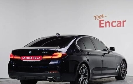 BMW 5 серия, 2022 год, 3 890 002 рублей, 2 фотография