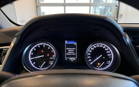 Toyota Camry, 2018 год, 3 070 000 рублей, 11 фотография