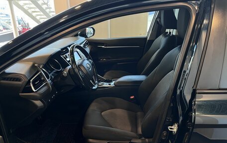 Toyota Camry, 2018 год, 3 070 000 рублей, 16 фотография