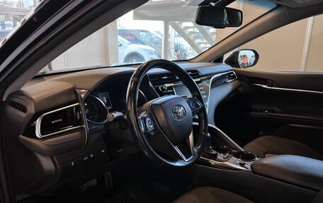 Toyota Camry, 2018 год, 3 070 000 рублей, 23 фотография