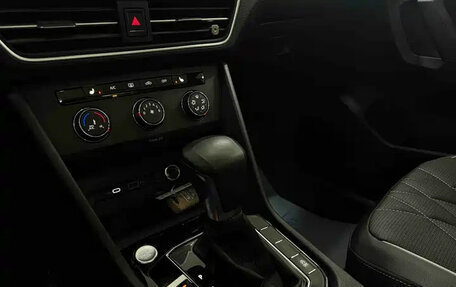 Volkswagen Tiguan II, 2023 год, 2 149 222 рублей, 14 фотография