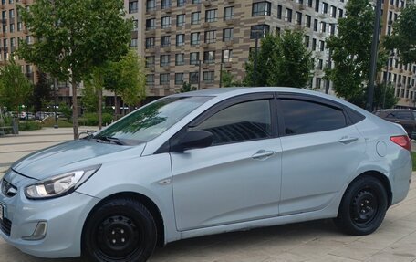Hyundai Solaris II рестайлинг, 2011 год, 510 000 рублей, 6 фотография