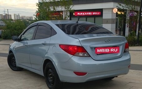 Hyundai Solaris II рестайлинг, 2011 год, 510 000 рублей, 2 фотография