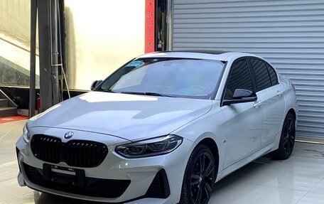 BMW 1 серия, 2022 год, 1 520 000 рублей, 1 фотография