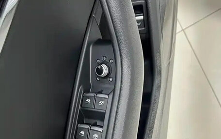 Audi A4, 2022 год, 2 390 010 рублей, 14 фотография