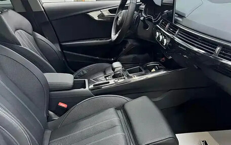 Audi A4, 2022 год, 2 390 010 рублей, 11 фотография
