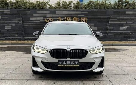 BMW 1 серия, 2022 год, 1 510 000 рублей, 2 фотография