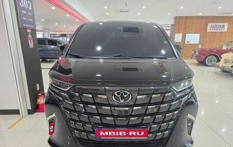 Toyota Alphard, 2024 год, 11 000 100 рублей, 1 фотография