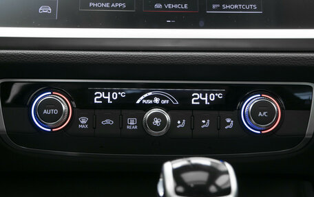 Audi Q3, 2021 год, 3 300 000 рублей, 23 фотография