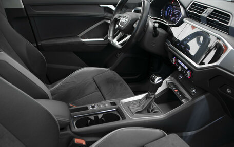 Audi Q3, 2021 год, 3 300 000 рублей, 32 фотография