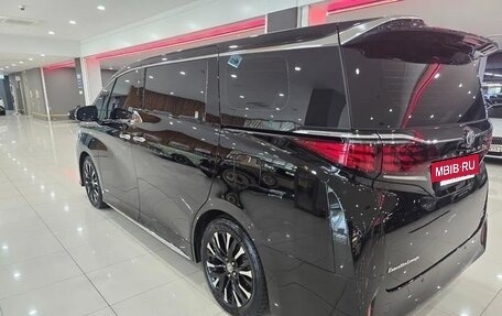 Toyota Alphard, 2024 год, 11 000 100 рублей, 5 фотография