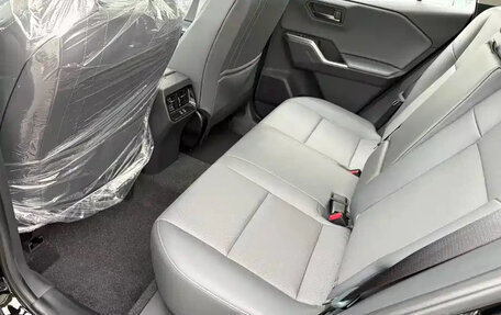 Toyota RAV4, 2026 год, 4 100 001 рублей, 14 фотография