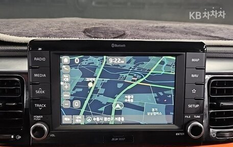 KIA Stonic, 2017 год, 1 300 000 рублей, 13 фотография