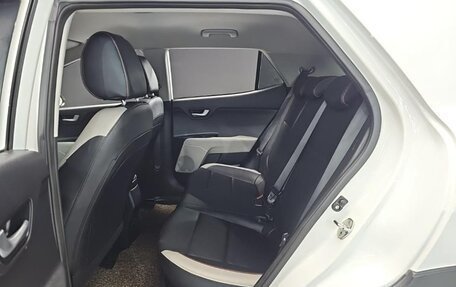 KIA Stonic, 2017 год, 1 300 000 рублей, 12 фотография