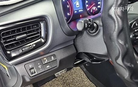 KIA Stonic, 2017 год, 1 300 000 рублей, 16 фотография
