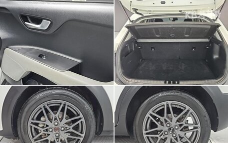 KIA Stonic, 2017 год, 1 300 000 рублей, 18 фотография