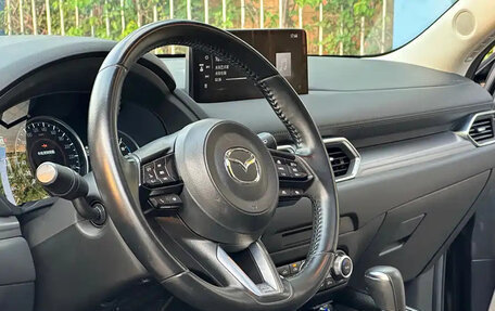 Mazda CX-5 II, 2023 год, 1 900 000 рублей, 12 фотография