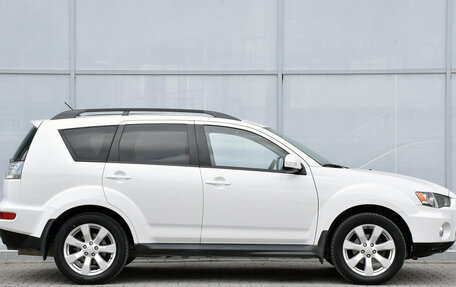 Mitsubishi Outlander III рестайлинг 3, 2011 год, 1 045 000 рублей, 3 фотография