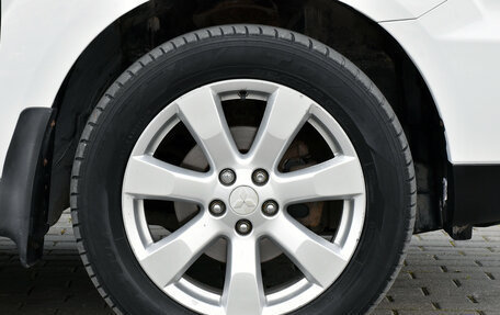 Mitsubishi Outlander III рестайлинг 3, 2011 год, 1 045 000 рублей, 8 фотография