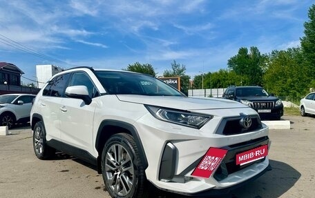 Toyota RAV4, 2021 год, 3 150 000 рублей, 3 фотография