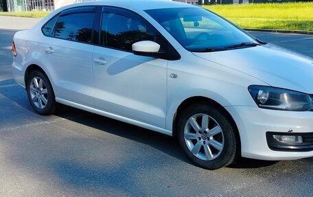 Volkswagen Polo VI (EU Market), 2016 год, 900 000 рублей, 2 фотография