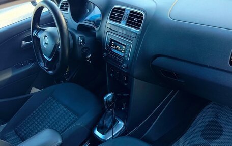 Volkswagen Polo VI (EU Market), 2016 год, 900 000 рублей, 7 фотография