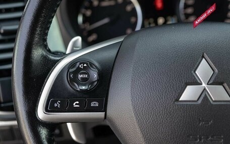 Mitsubishi Outlander III рестайлинг 3, 2014 год, 1 900 000 рублей, 12 фотография