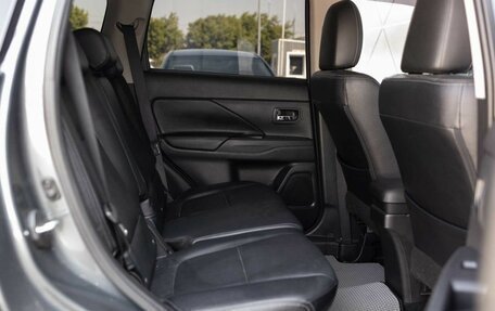 Mitsubishi Outlander III рестайлинг 3, 2014 год, 1 900 000 рублей, 19 фотография