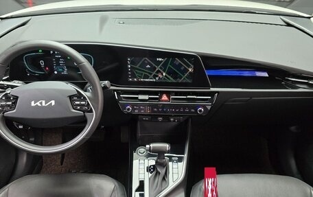 KIA Niro, 2022 год, 1 640 000 рублей, 11 фотография