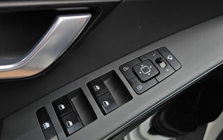 KIA Niro, 2022 год, 1 640 000 рублей, 30 фотография
