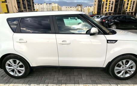 KIA Soul II рестайлинг, 2016 год, 1 540 000 рублей, 2 фотография