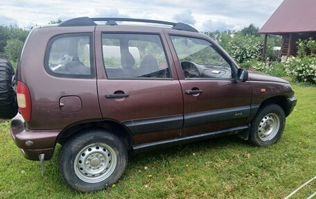 Chevrolet Niva I рестайлинг, 2004 год, 200 000 рублей, 3 фотография