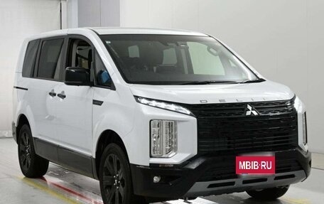 Mitsubishi Delica D:5 I, 2025 год, 3 640 000 рублей, 4 фотография