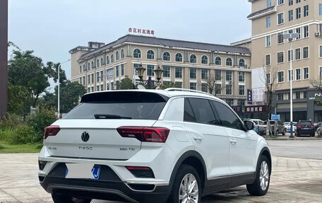 Volkswagen T-Roc I, 2022 год, 1 577 760 рублей, 6 фотография