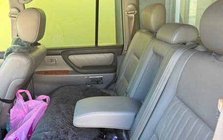 Toyota Land Cruiser 100 рестайлинг 2, 2007 год, 2 800 000 рублей, 6 фотография