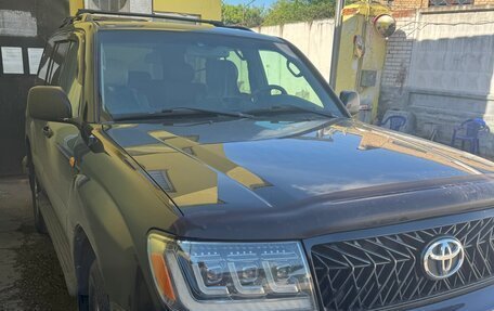 Toyota Land Cruiser 100 рестайлинг 2, 2007 год, 2 800 000 рублей, 2 фотография