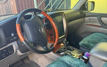 Toyota Land Cruiser 100 рестайлинг 2, 2007 год, 2 800 000 рублей, 4 фотография