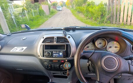 Toyota RAV4, 2002 год, 700 000 рублей, 5 фотография