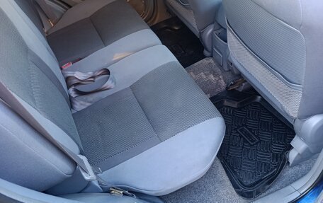 Toyota RAV4, 2002 год, 700 000 рублей, 10 фотография