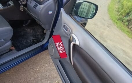 Toyota RAV4, 2002 год, 700 000 рублей, 7 фотография