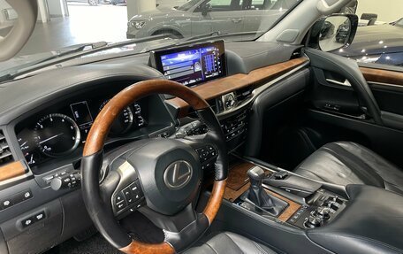 Lexus LX III, 2016 год, 6 800 000 рублей, 7 фотография