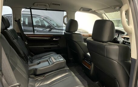 Lexus LX III, 2016 год, 6 800 000 рублей, 10 фотография