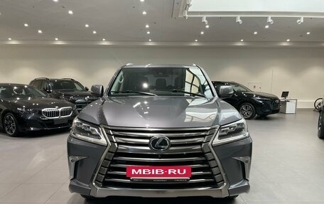 Lexus LX III, 2016 год, 6 800 000 рублей, 2 фотография