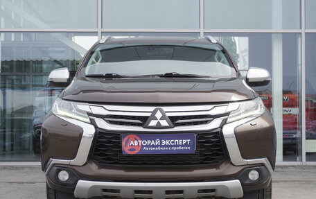 Mitsubishi Pajero Sport III рестайлинг, 2018 год, 2 989 000 рублей, 2 фотография