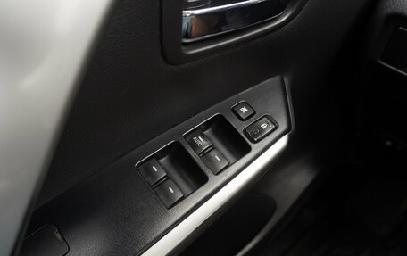 Mitsubishi Pajero Sport III рестайлинг, 2018 год, 2 989 000 рублей, 17 фотография