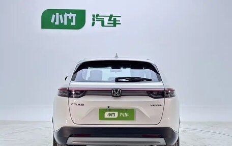 Honda Vezel, 2024 год, 6 фотография