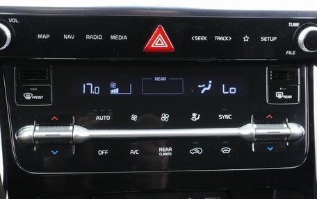 KIA Carnival, 2021 год, 3 750 000 рублей, 21 фотография