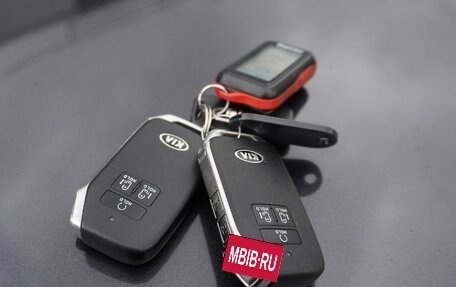 KIA Carnival, 2021 год, 3 750 000 рублей, 24 фотография